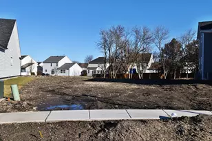 4012 Faith Ln, Saint Charles, IL 60174 - Photo 4