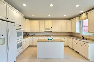 20125 Preston Ln, Lynwood, IL 60411 - Photo 4