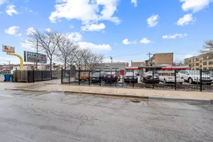 8257 S Racine Ave, Chicago, IL 60620 - Photo 4