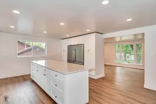 190 Pottawatomie Ln, New Lenox, IL 60451 - Photo 10