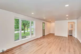 190 Pottawatomie Ln, New Lenox, IL 60451 - Photo 4