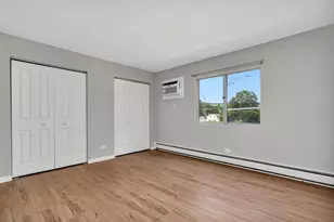 909 Plainfield Rd, Darien, IL 60561 - Photo 8