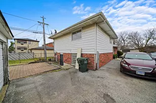 1138 E 151st St, Dolton, IL 60419 - Photo 6