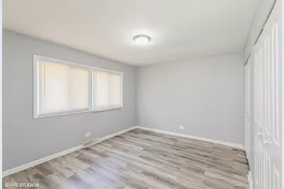 [Address not provided], Hazel Crest, IL 60429 - Photo 8