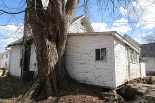 905 4th Ave, Sterling, IL 61081 - Photo 4