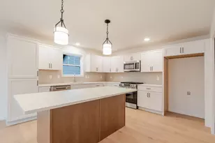 2 Bucktown Ct, Bloomington, IL 61705 - Photo 12
