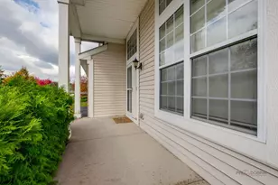 3015 Monterey Ln, Wadsworth, IL 60083 - Photo 4