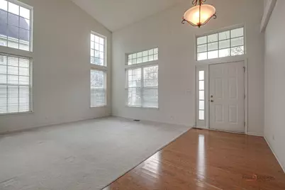 3015 Monterey Lane, Wadsworth, IL 60083 - Photo 6