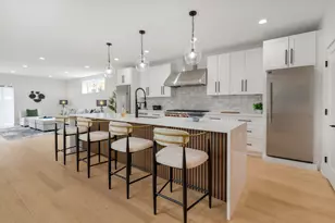 1522 W Wolfram St, Chicago, IL 60657 - Photo 6