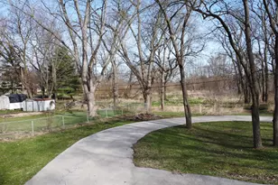 2775 E Riverview Dr, Kankakee, IL 60901 - Photo 40