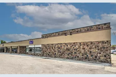 350 N Locust Street #E, Manteno, IL 60950 - Photo 1