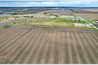 1702 N 600 E, Gilman, IL 60938 - Photo 1