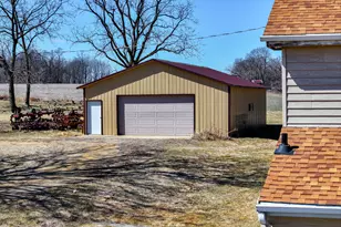 10385 N Rock City Rd, German Valley, IL 61039 - Photo 36