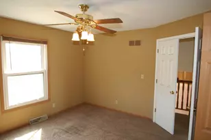 801 Heritage Dr, Mackinaw, IL 61755 - Photo 14