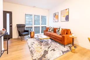 643 N Lawndale Ave, Chicago, IL 60624 - Photo 8