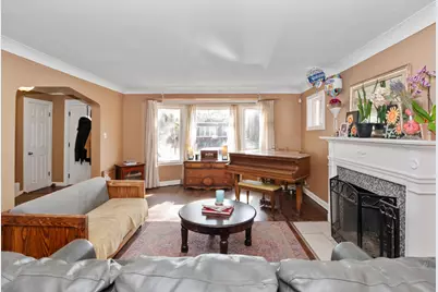 7940 S Crandon Avenue, Chicago, IL 60617 - Photo 6