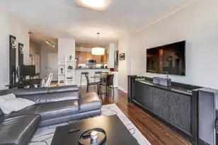 330 N Jefferson St, Chicago, IL 60661 - Photo 8