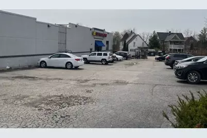 228 W Galena Boulevard #102, Aurora, IL 60506 - Photo 8