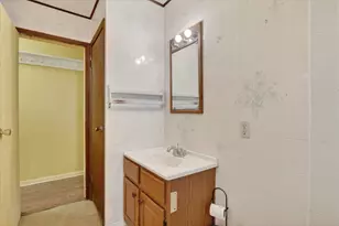 219 River Rd, Rochelle, IL 61068 - Photo 30