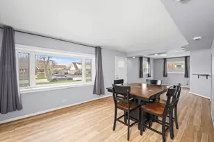 10937 Moody Ave, Chicago Ridge, IL 60415 - Photo 6