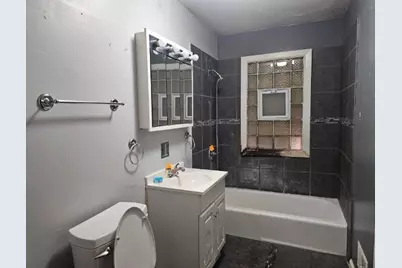 16019 Myrtle Avenue, Harvey, IL 60426 - Photo 6