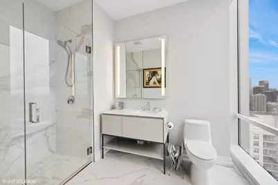 14 W Superior Street #4403, Chicago, IL 60654 - Photo 16