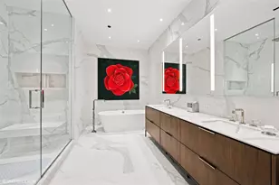 14 W Superior St, Chicago, IL 60654 - Photo 12