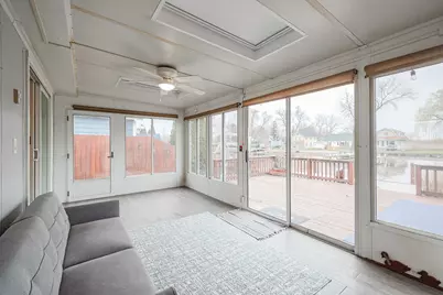 707 Kingston Boulevard, McHenry, IL 60050 - Photo 10