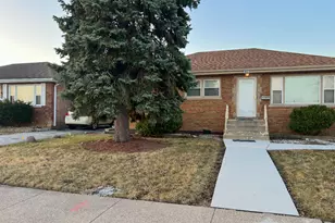 717 E 154th St, South Holland, IL 60473 - Photo 1