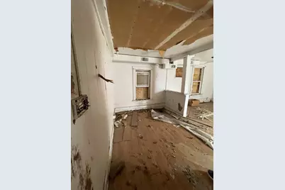 501 E Mulberry Street, Bloomington, IL 61701 - Photo 10