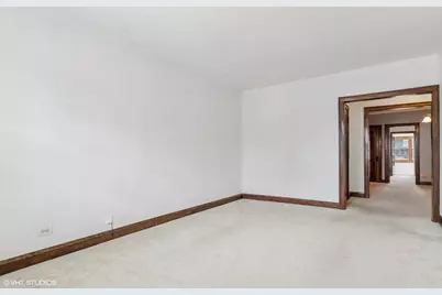 2451 N Campbell Avenue, Chicago, IL 60647 - Photo 2