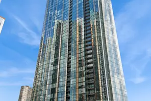 211 N Harbor Dr, Chicago, IL 60601 - Photo 1