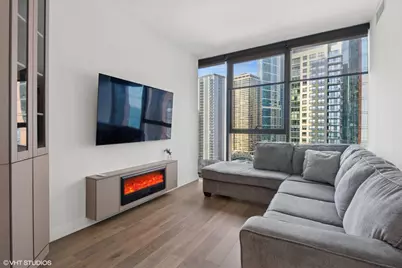 211 N Harbor Drive #1307, Chicago, IL 60601 - Photo 2