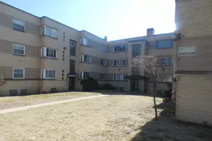 2043 E 72nd St, Chicago, IL 60649 - Photo 1