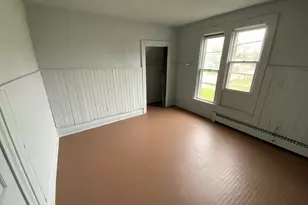 409 Chandler St, Danville, IL 61832 - Photo 4