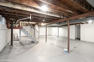 270 W 10th St, Chicago Heights, IL 60411 - Photo 12