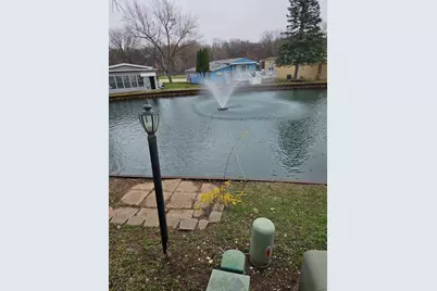 241 Little Peninsula Road, Elgin, IL 60123 - Photo 2