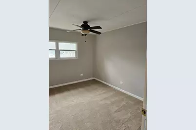 241 Little Peninsula Road, Elgin, IL 60123 - Photo 20