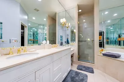 45 E Cedar Street #200, Chicago, IL 60611 - Photo 16