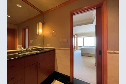 175 E Delaware Place #9007, Chicago, IL 60611 - Photo 20