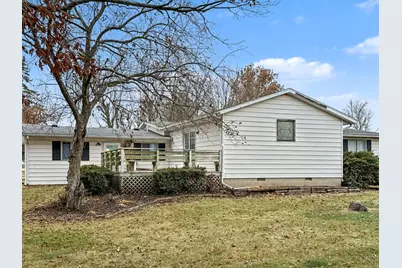 107 S Clinton Street, Ashkum, IL 60911 - Photo 4