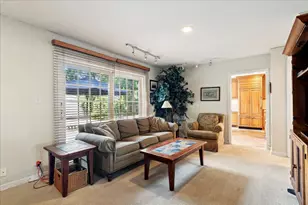 1492 Asbury Ave, Winnetka, IL 60093 - Photo 8