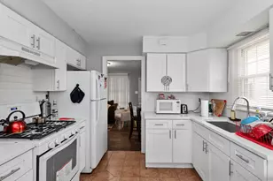 427 Clyde Ave, Calumet City, IL 60409 - Photo 6