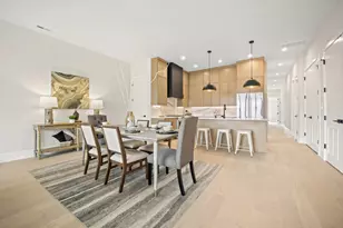 4347 N Richmond Ave, Chicago, IL 60618 - Photo 8