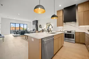 4347 N Richmond Ave, Chicago, IL 60618 - Photo 14