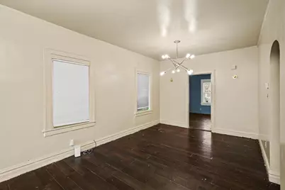 7526 S Merrill Avenue, Chicago, IL 60649 - Photo 4