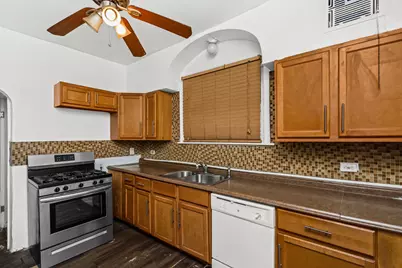 7526 S Merrill Avenue, Chicago, IL 60649 - Photo 6