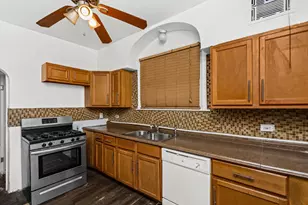 7526 S Merrill Ave, Chicago, IL 60649 - Photo 6