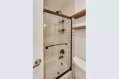 [Address not provided], Chicago, IL 60611 - Photo 16