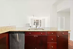 520 N Halsted St, Chicago, IL 60642 - Photo 12